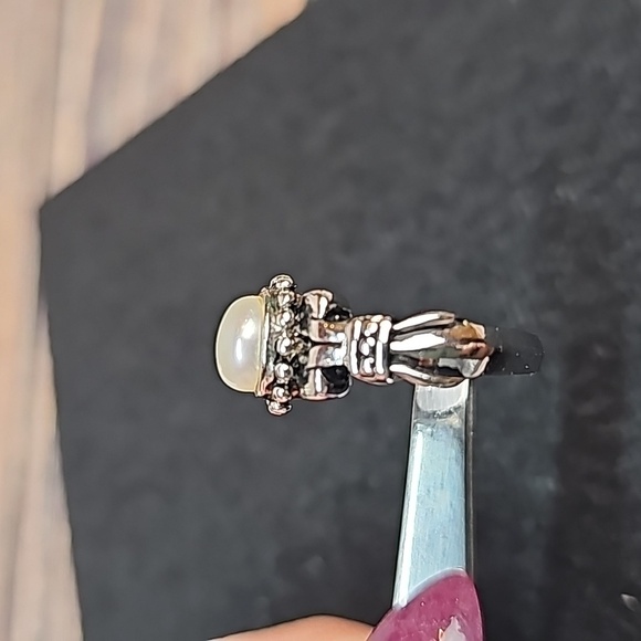 STERLING SILVER ANTIQUE BLACK FLUR DE LIS FAUX PEARL FASHION RING - Picture 7 of 10